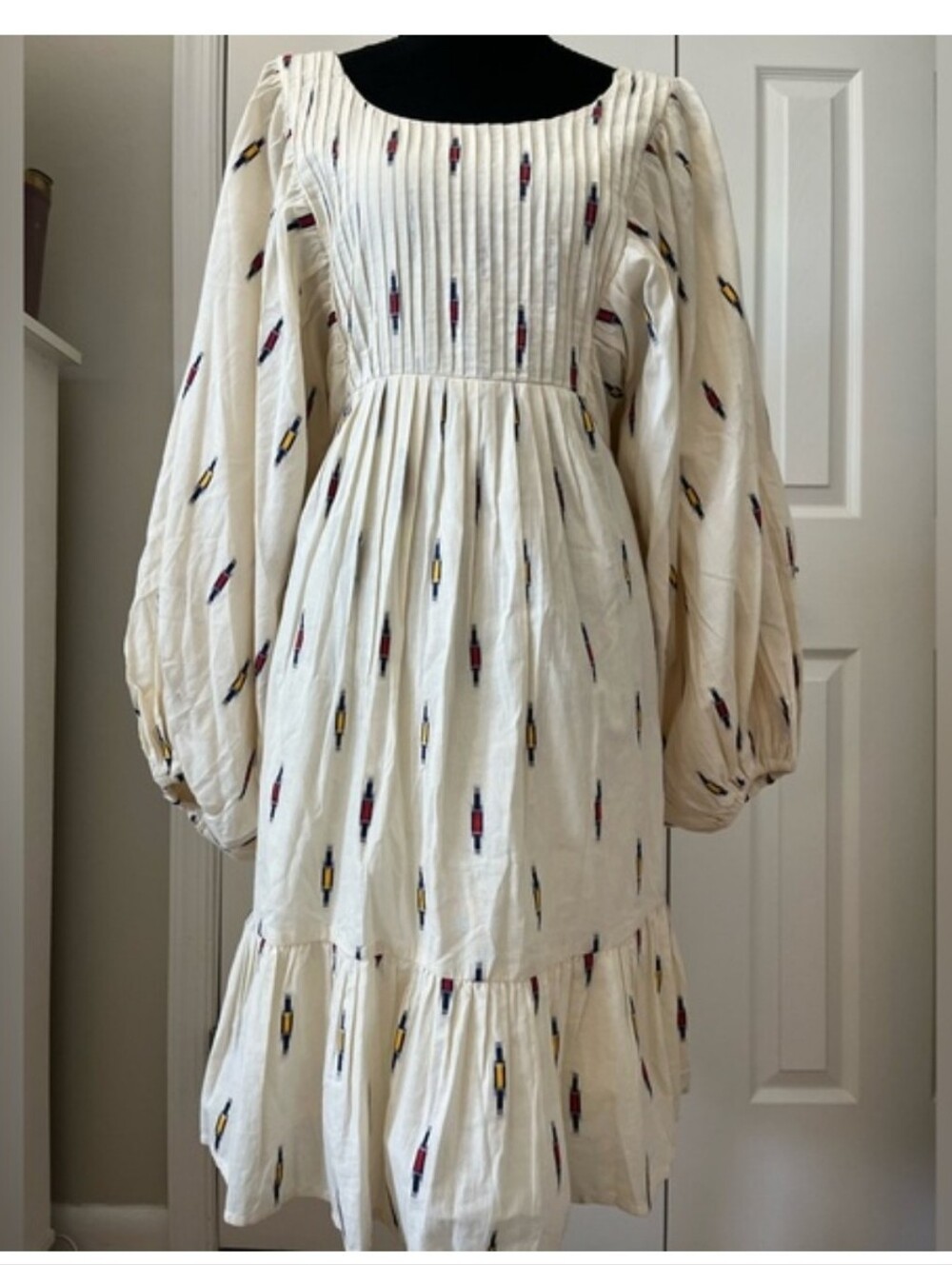 A Loves A Embroidered Scoop Neck Dress Large